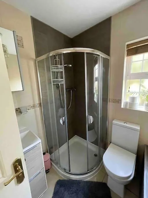 Ferienhaus Spacious 4 Bedroom House With Large Garden Belfast