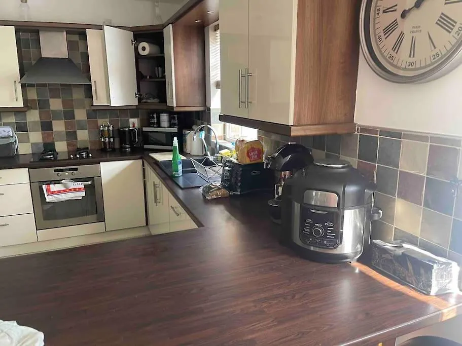 Feriehus Spacious 4 Bedroom House With Large Garden Belfast