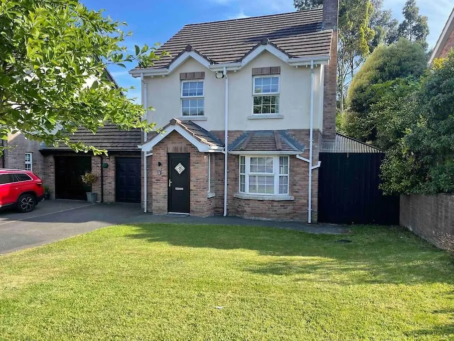 Feriehus Spacious 4 Bedroom House With Large Garden Belfast